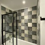 La Propriete De Bacchus شقة *