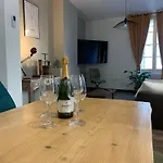 La Propriete De Bacchus Apartmán *